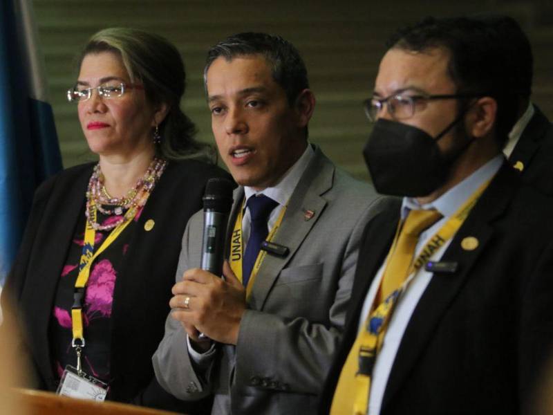 El abogado Odir Fernández fue nombrado el miércoles como el nuevo rector de la máxima casa de estudios.