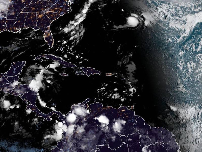 La tormenta Fernand surgió en el Atlántico norte y mantiene una trayectoria hacia el noreste.