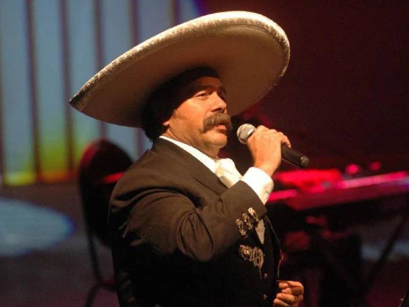 El cantante Alberto Ángel “El Cuervo”.