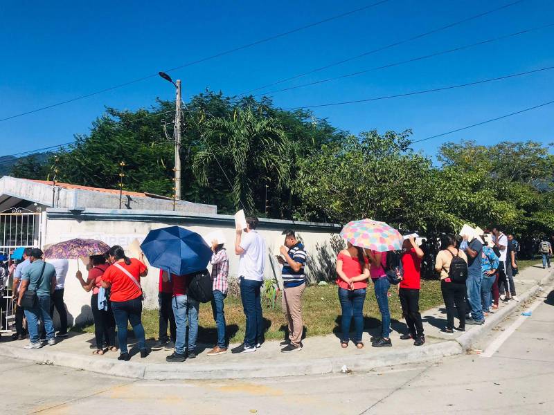 Los sampedranos buscan una oportunidad laboral en el extranjero.