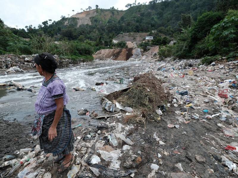 Así lucía el río Las Vacas hace unos años, cuando un equipo de LA PRENSA visitó la zona.