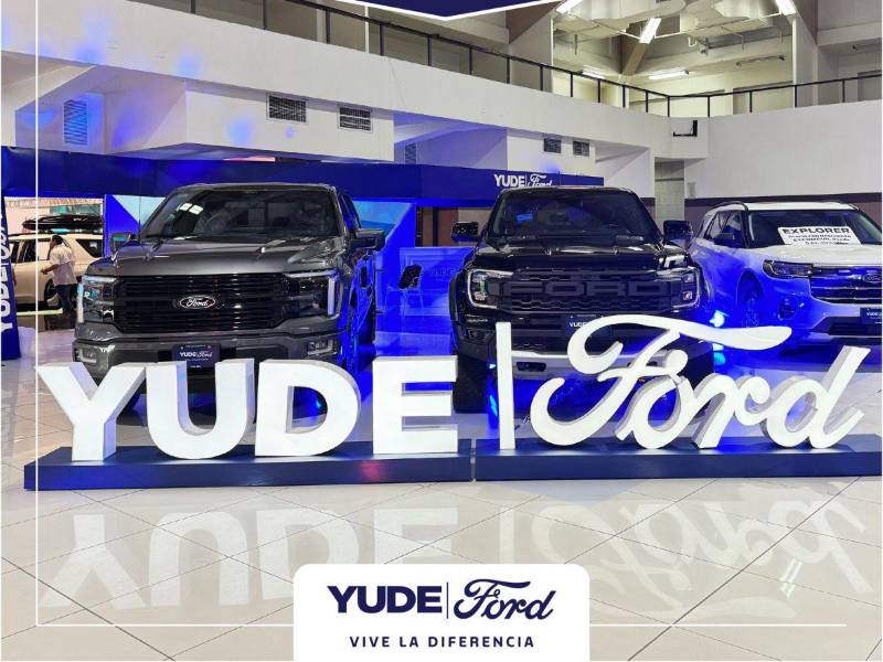 Los modelos insignia de Ford fueron los protagonistas absolutos del stand de Yude Canahuati durante su participación en la Expomóvil 2025.