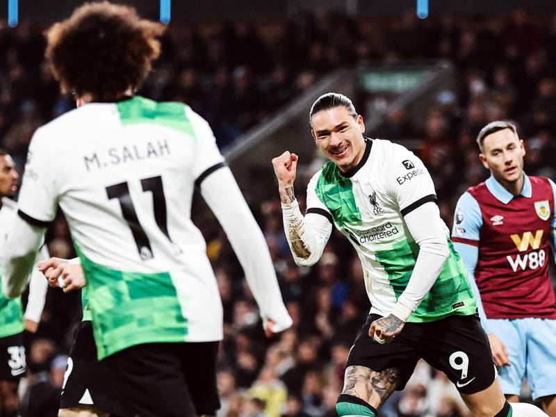 El uruguayo Darwin Núñez abrió el camino de la victoria del Liverpool en el campo del Burnley.