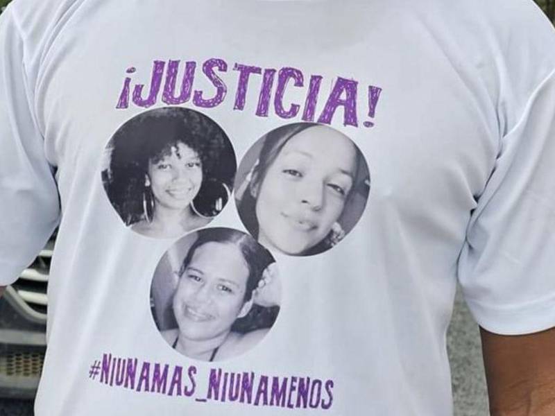Familiares, amigos y pobladores de Roatán salieron la tarde de este domingo a las calles en una caravana de vehículos y motocicletas a pedir justicia por las tres jovencitas asesinadas el pasado 7 de enero en French Key en Roatán.