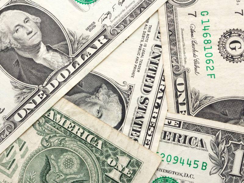 La subasta diaria de divisas, establecida por el BCH, busca equilibrar la oferta y la demanda de moneda extranjera en el país.