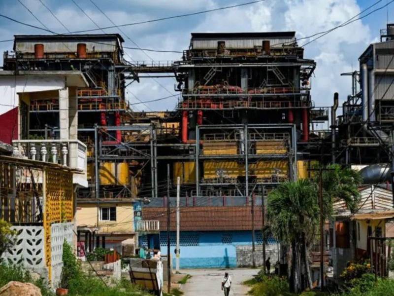 El sistema eléctrico cubano se encuentra en un estado muy precario por las frecuentes averías en las unidades de producción de las siete centrales termoeléctricas.