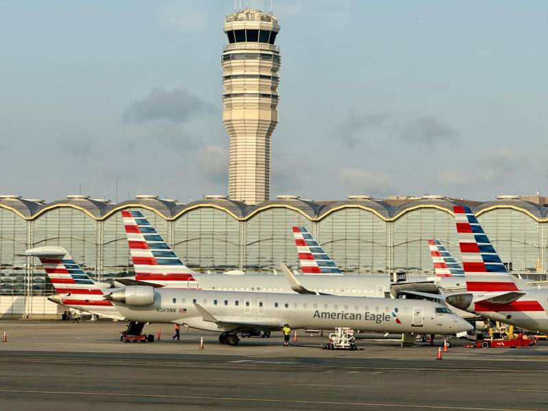 El aeropuerto internacional de Hilo, en Hawái, fue evacuado tras descubrirse dos granadas en un equipaje.