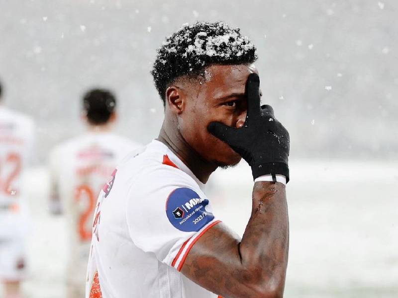 Un futbolista fue arrestado el pasado jueves en Dubai y es reclamado por la Justicia de su país por narcotráfico.