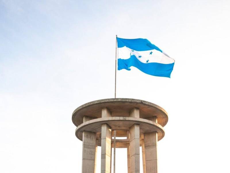 En el caso del feriado morazánico, el sector público descansará tres días completos, mientras que el sector privado lo hará desde el miércoles al mediodía hasta el sábado al mediodía.