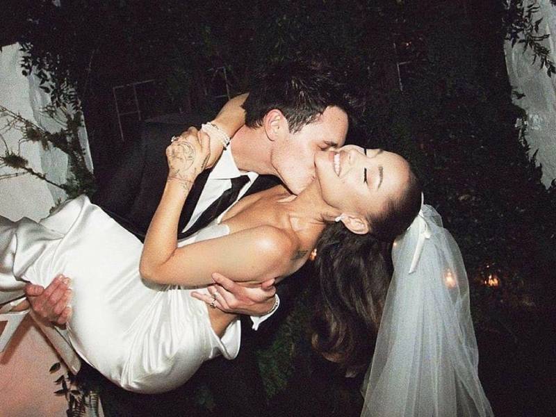 Los todavía esposos Ariana Grande y Dalton Gómez.