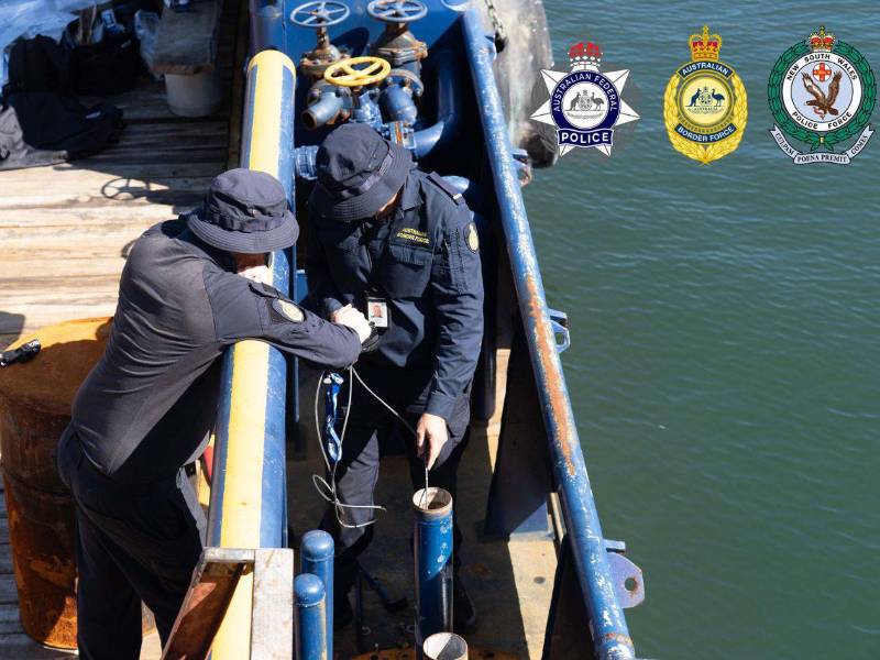 La Policía Federal de Australia realiza inspecciones.