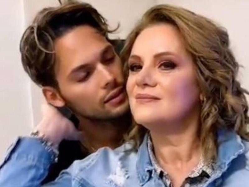 La actriz Erika Buenfil y su supuesta pareja Emmanuel Palomares.