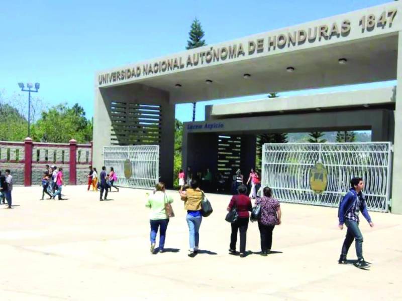 <b>Por cuatro años, el nuevo rector administrará la Unah. </b>