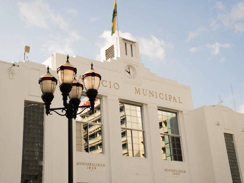 El Palacio Municipal tendrá algunos nuevos inquilinos, aunque la mayoría ya han devengado salario en la alcaldía.
