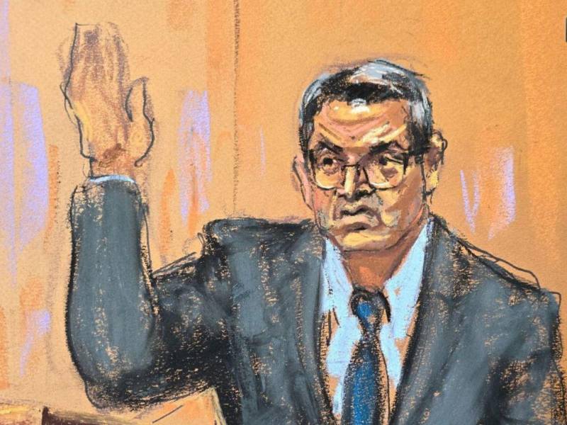 El expresidente Hernández subió al estrado para testificar en su propio juicio por narcotráfico.