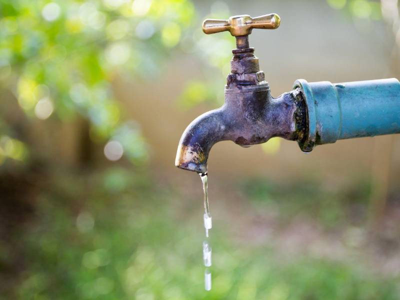 El 65% del agua que consume San Pedro Sula proviene de acuíferos, mientras los ríos de El Merendón reducen sus caudales y crecen las amenazas por invasiones, desperdicio y falta de protección.