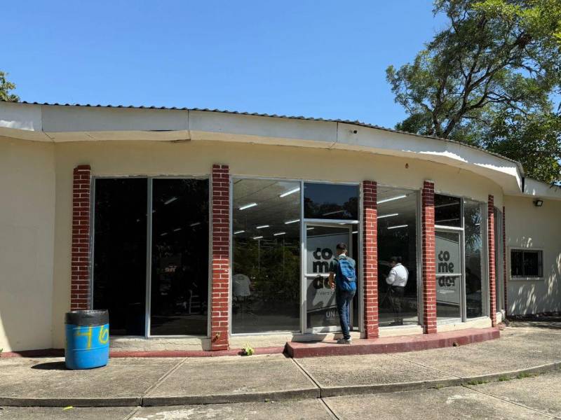 Además del comedor, las autoridades anunciaron la inauguración de un espacio<b> </b>Coworking destinado al estudio en un ambiente moderno.