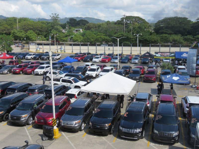 La Gran Feria Creditón llega a la UTH para ofrecer a los hondureños una oportunidad única de estrenar vehículo con planes de financiamiento accesibles.
