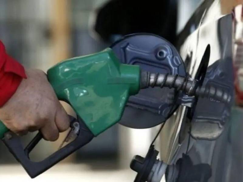 Desde el 16 de marzo de 2026, la gasolina súper tuvo un aumento en Honduras de L6.24 y el diésel, uno de L11.60, con el 50% subsidiado por el gobierno.