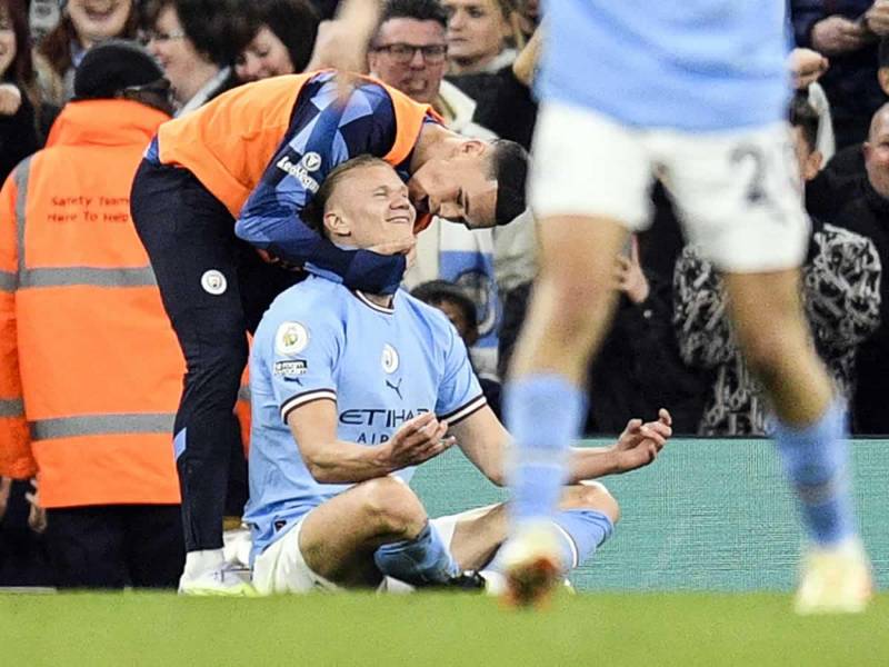 Manchester City golea al West Ham y recupera la cima de la Premier