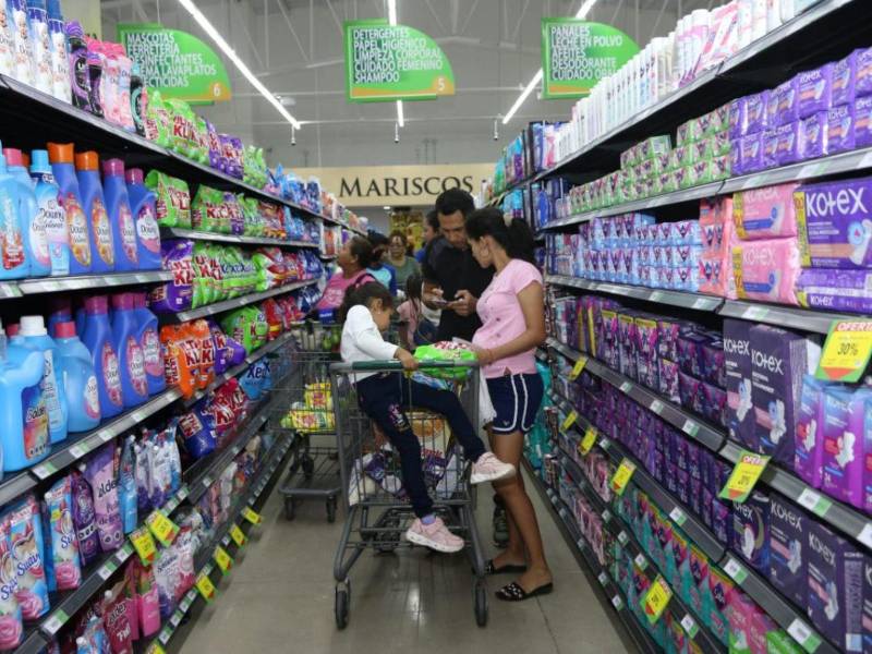 Supermercados La Colonia continúa su plan de expansión con la apertura de su tienda #71, la segunda en Villanueva, Cortés