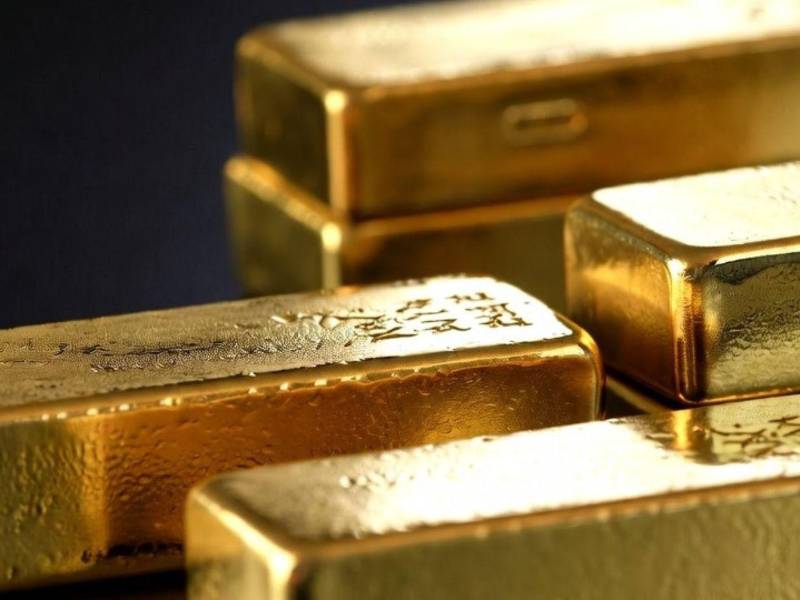 El precio de la onza troy de oro en el mercado internacional supera los $4,000, sin embargo, mineros artesanales, por no poder exportar, venden en el mercado hodureño a 38% menos.