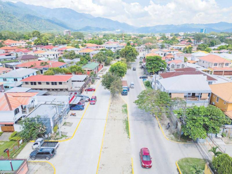 Autoridades dijeron que multarán a quienes utilicen la vía como estacionamiento.