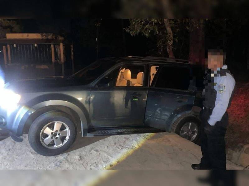 El automotor recuperado es un Ford Escape que había sido robado en Tegucigalpa.