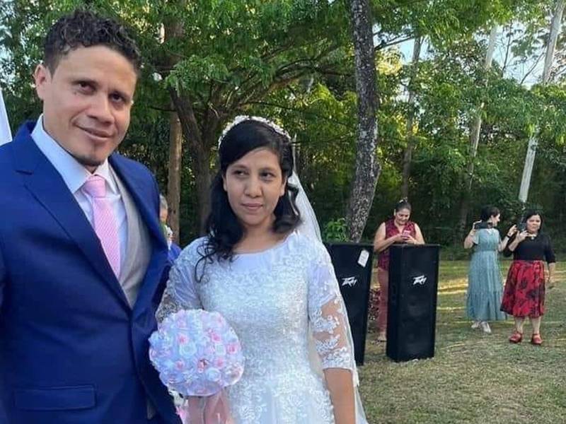 En su cuenta de <b>Twitter</b>, <b>Pacheco </b>envió polémicos mensajes sobre sus bodas.