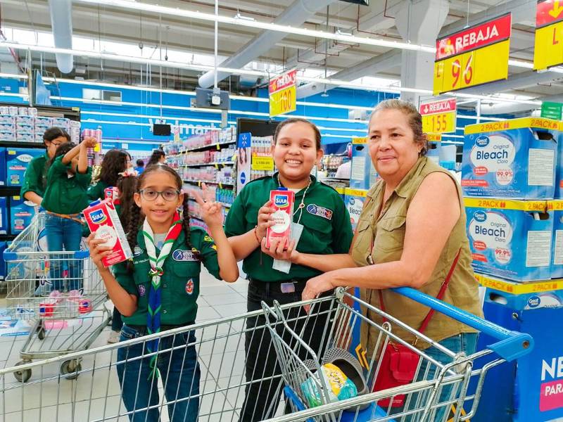 Este año la Lechetón dobla la meta y recauda 136,867 vasos de leche.