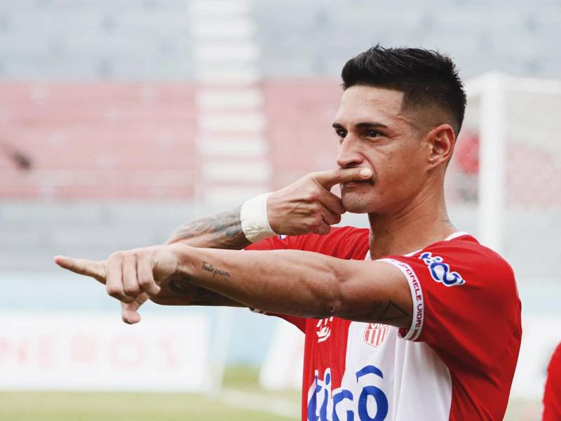 Gabriel Tellas celebrando uno de sus goles que ha marcado en el Apertura 2023.