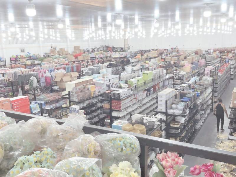 Los consumidores deben comparar precios, calidad y características de los productos antes de comprar, a fin de elegir la opción que mejor se ajuste a sus necesidades y presupuesto.