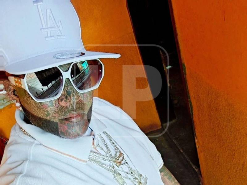 Más detalles han salido a la luz horas después de la muerte violenta de José Luis Álvarez Espinal, conocido con el apodo de “El Pollo”. El hombre de 44 años fue ultimado a disparos la noche del sábado 9 de mayo en Comayagüela.