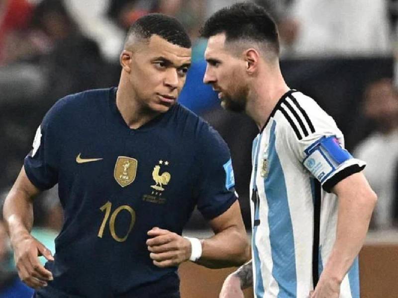 Lionel Messi se coronó campeón del mundo con Argentina en el Mundial de Qatar 2022, dejando como subcampeón a la Francia de Mbappé.