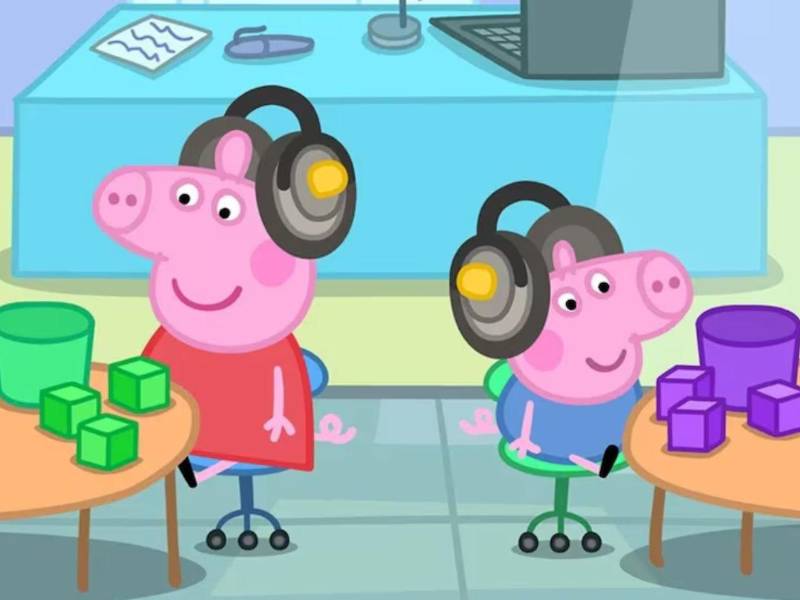 Peppa Pig junto a su hermanito.