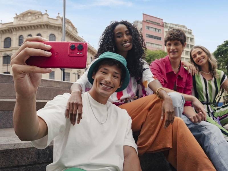 El Motorola Edge 40, es el nuevo miembro de la familia Edge llegó a sorprendernos con su aspecto atractivo, colores increíbles y alta resistencia.