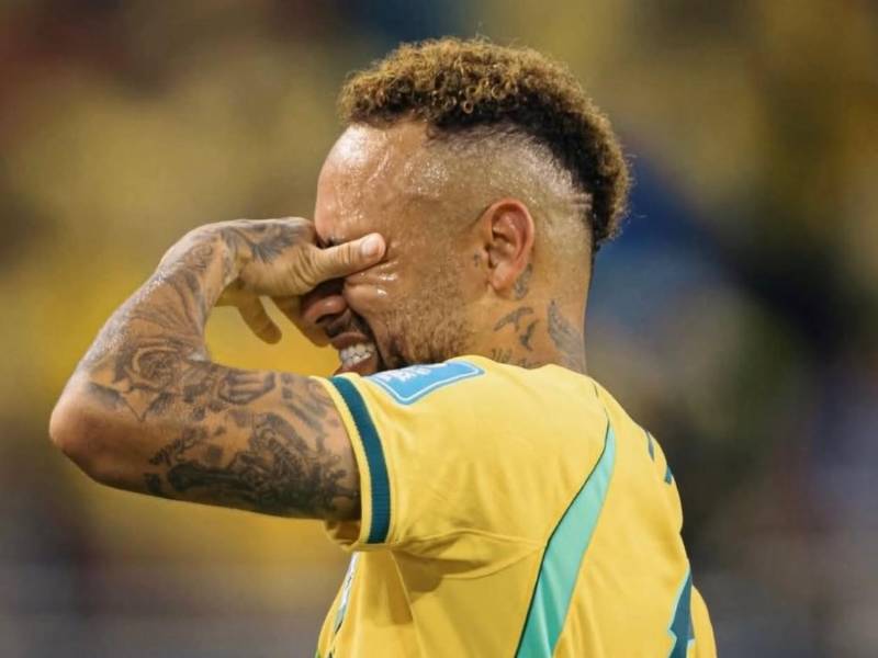 El astro brasileño Neymar no ocultó su emoción tras volver a disputar un partido en una Copa del Mundo y ser una de las figuras en la victoria de Brasil sobre Escocia...