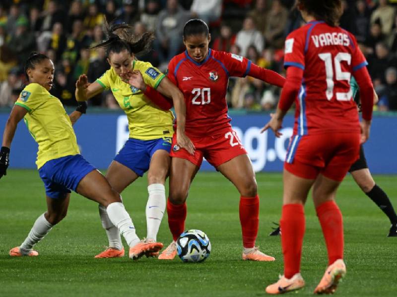 Brasil es líder del grupo F con tres puntos, dos más que Francia, su próximo adversario y rival directo.