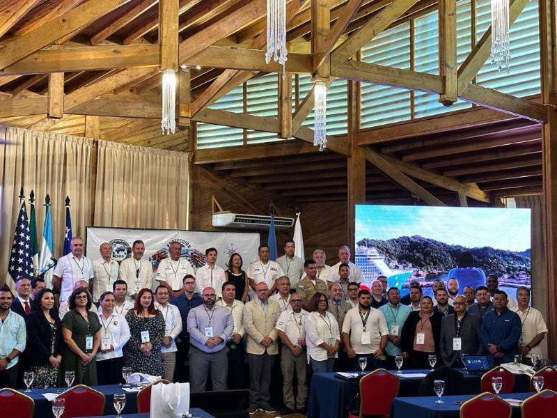 Roatán se convirtió en la capital marítima portuaria de Latinoamérica, en busca de una administración sostenible de los puertos de la región.