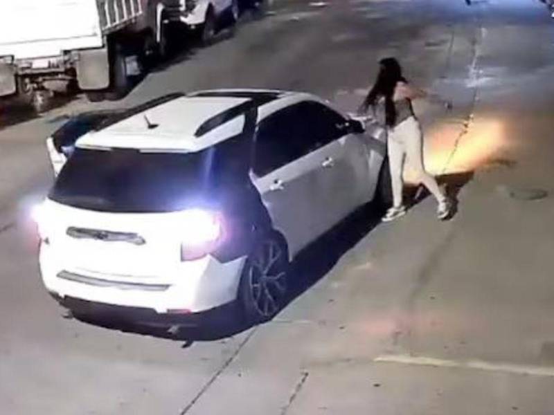 Karla fue asesinada frente a su casa tras una discusión con un hombre.