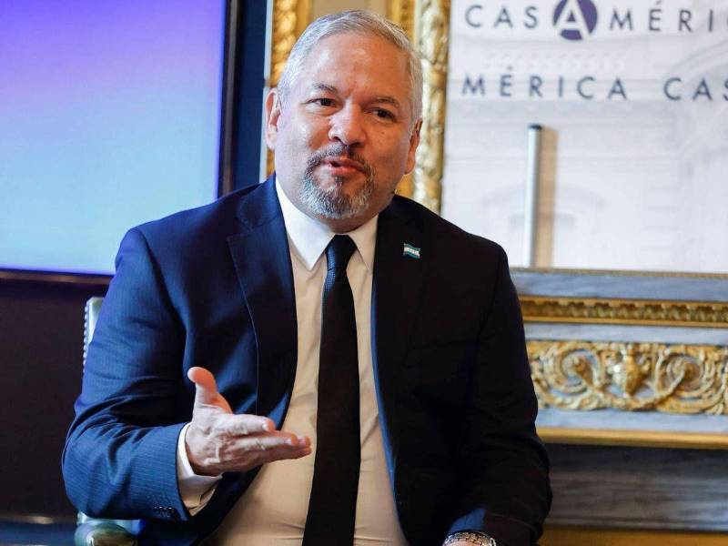 El canciller de Honduras Eduardo Enrique Reina.