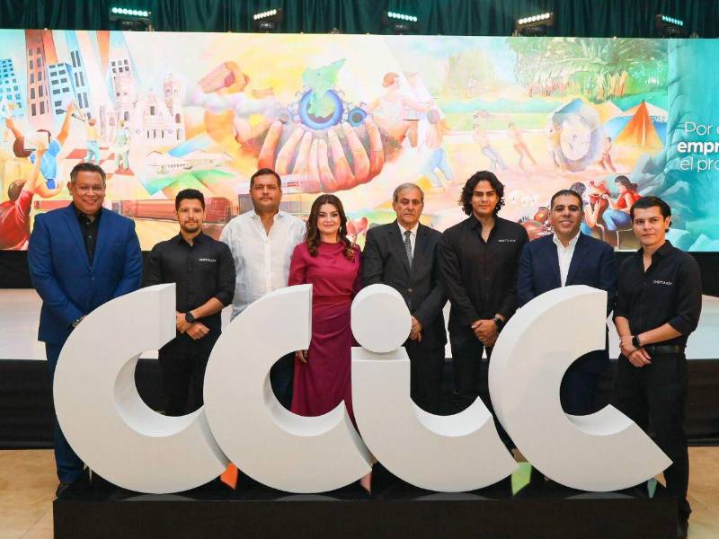 Un comité de Junta Directiva junto a la agencia One Touch participaron en el proceso creativo de la nueva imagen.