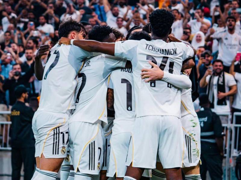 El Real Madrid vuelve a sufrir un contratiempo en su plantilla: una nueva baja se suma al equipo tras la hospitalización de uno de sus jugadores, encendiendo las alarmas