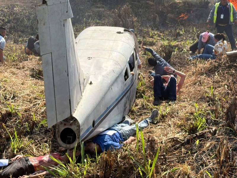 Lo que parecía un accidente aéreo en el aeropuerto internacional Ramón Villeda Morales de San Pedro Sula, Cortés, sorprendió a varias personas por el despliegue de ambulancias, bomberos, policías y equipos de rescate. Sin embargo, todo formaba parte de un simulacro de emergencia a escala real.