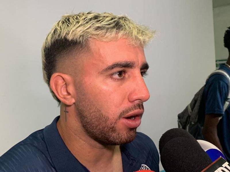 Auzmendi atendió a los medios de comunicación.