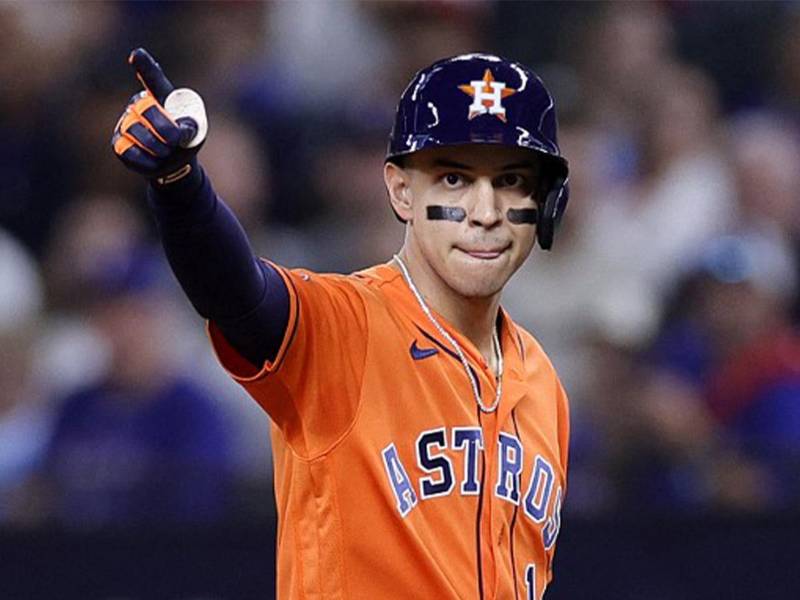 Mauricio Dubón realizó tres imparables, impulsó una carrera y anotó una. Su mejor juego en postemporada.