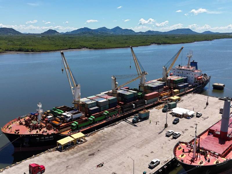 La donación de secadoras solares busca mejorar la calidad del café hondureño.