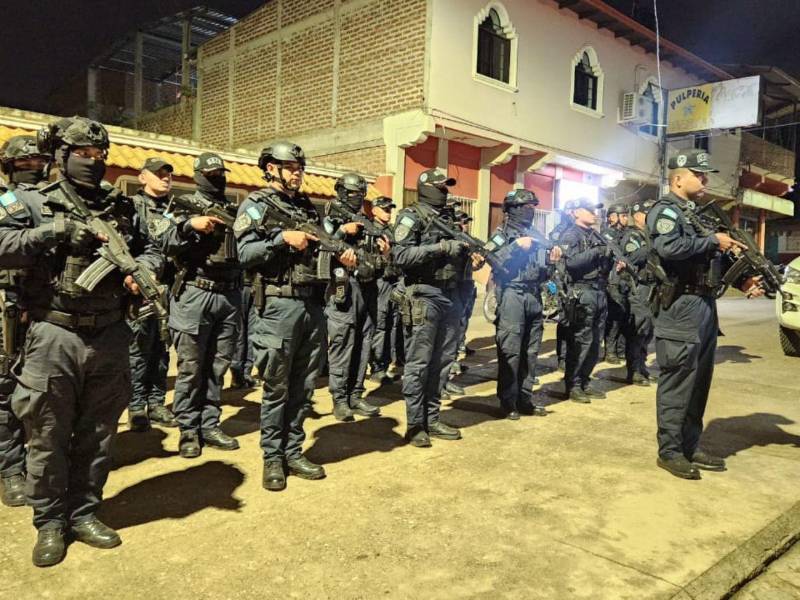 Comando de la Dirección Nacional de Fuerzas Especiales llegó al departamento de El Paraíso para apoyar las operaciones en combate tras enfrentamiento entre miembros de la Policía Nacional y estructura criminal.