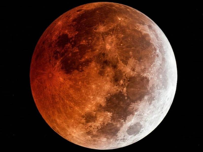 <b>La Luna está a punto de quedar completamente cubierta por la sombra de la Tierra y una serie de movimientos sísmicos registrados recientemente vuelven a poner sobre la mesa una vieja pregunta: ¿existe alguna relación entre los eclipses y los terremotos o se trata únicamente de una coincidencia?</b>