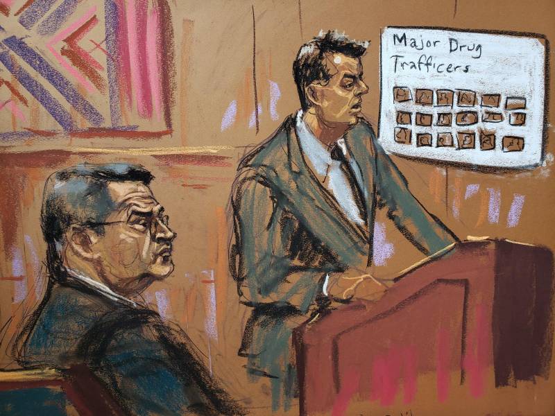 Boceto muestra al expresidente Juan Orlando Hernández y al abogado Renato Stabile durante el juicio en la Corte del Distrito Sur de Nueva York.